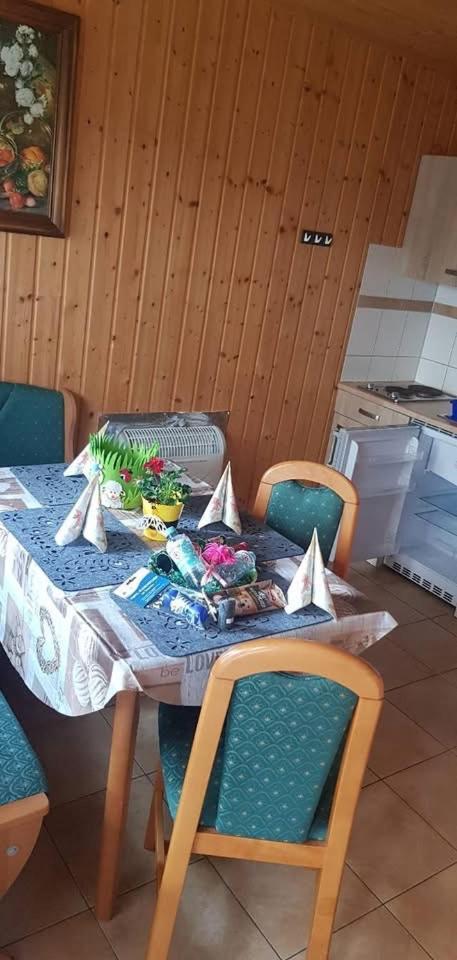 Bungalowvermietung Am Rheinsberger See מראה חיצוני תמונה